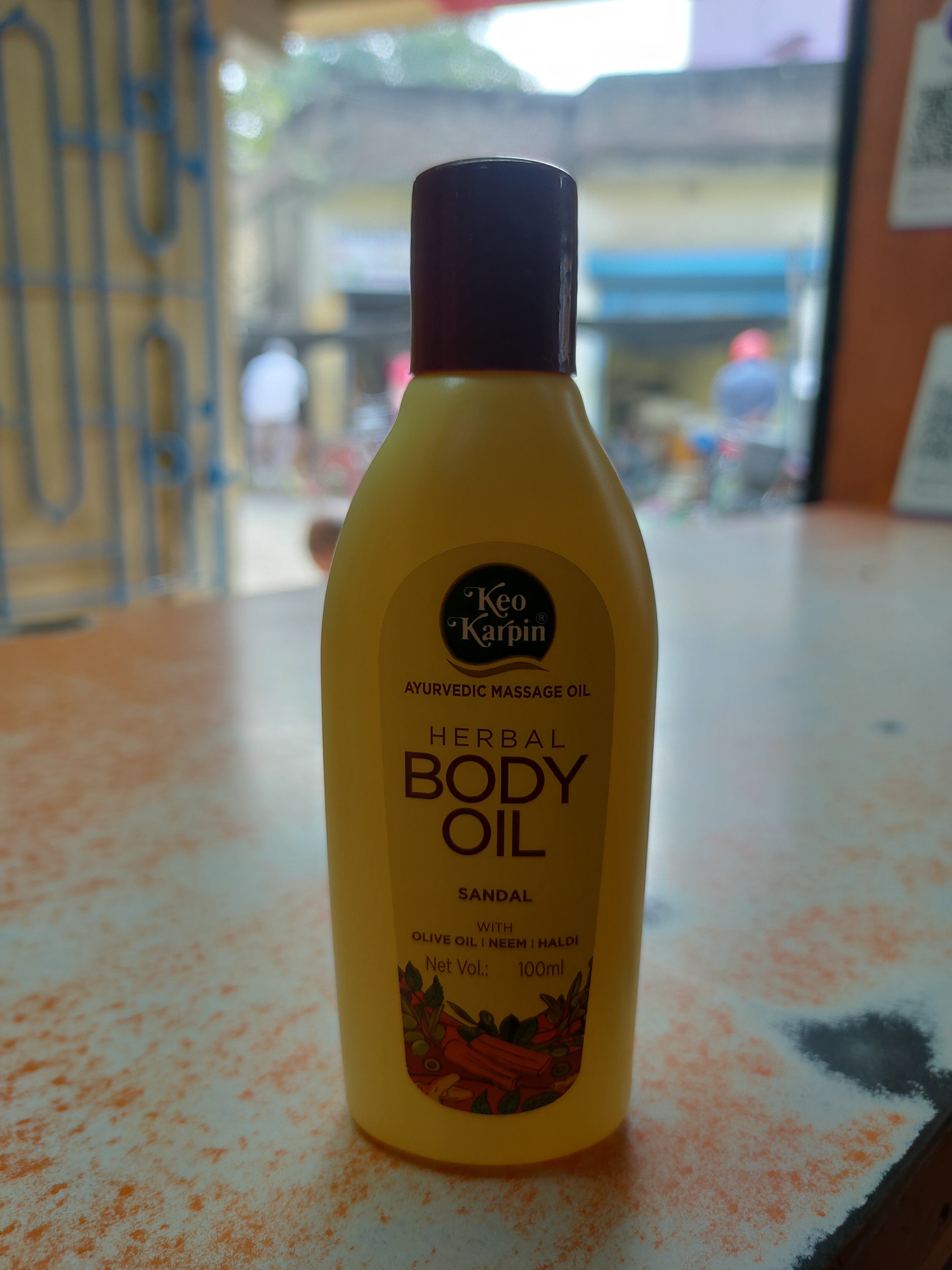 Keo Karpin Herbal Body Oil - Ayurvedic Massage Oil - Sandal