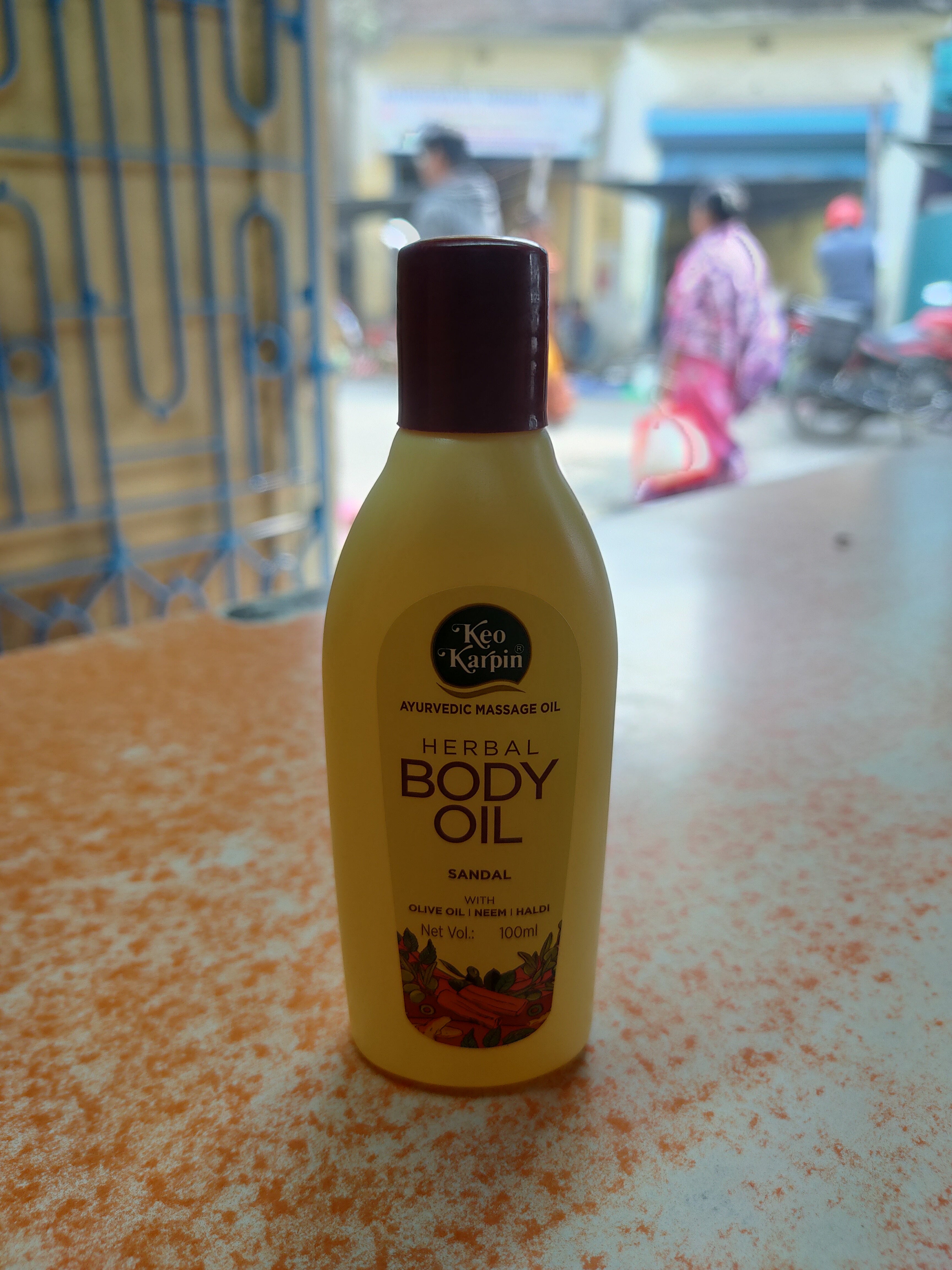 Keo Karpin Herbal Body Oil - Ayurvedic Massage Oil - Sandal